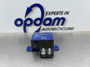 Begagnade Överspänningsrelä Mercedes B (W245) 1.7 B-180 16V Pris € 40,00 Marginaltabell erbjuds av Gebr Opdam B.V.