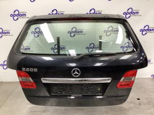 Begagnade Baklucka Mercedes B (W245) 2.0 B-200 16V Pris € 125,00 Marginaltabell erbjuds av Gebr Opdam B.V.