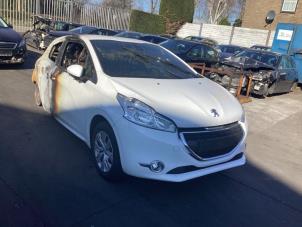 Gebruikte Koplamp rechts Peugeot 208 I (CA/CC/CK/CL) 1.2 Vti 12V PureTech 82 Prijs € 125,00 Margeregeling aangeboden door Gebr Opdam B.V.