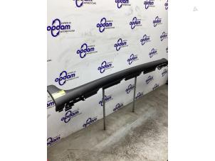 Gebruikte Zijskirt rechts Citroen C3 (SX/SW) 1.2 Vti 12V PureTech Prijs € 100,00 Margeregeling aangeboden door Gebr Opdam B.V.