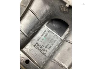 Gebruikte Inlaatspruitstuk Renault Clio IV Estate/Grandtour (7R) 0.9 Energy TCE 12V Prijs € 75,00 Margeregeling aangeboden door Gebr Opdam B.V.