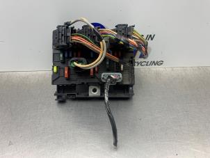 Gebruikte Zekeringkast Peugeot 207/207+ (WA/WC/WM) 1.4 16V Prijs € 225,00 Margeregeling aangeboden door Gebr Opdam B.V.