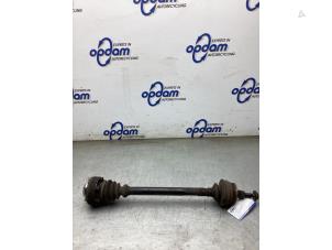 Gebruikte Aandrijfas rechts-achter Audi A4 (B7) 3.2 FSI V6 30V Quattro Prijs € 75,00 Margeregeling aangeboden door Gebr Opdam B.V.