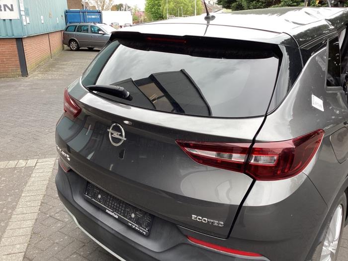 Achterklep van een Opel Grandland (X) 1.2 Turbo 12V 2020