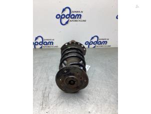 Używane Amortyzator lewy przód Ford Galaxy (WA6) 2.2 TDCi 16V Cena € 90,75 Z VAT oferowane przez Gebr Opdam B.V.