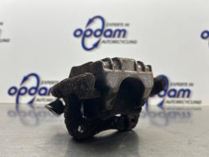 Gebruikte Remklauw (Tang) rechts-achter Volkswagen Golf IV (1J1) 2.3 V5 GTI Prijs € 60,00 Margeregeling aangeboden door Gebr Opdam B.V.