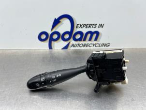 Begagnade Indikatorbrytare Daihatsu Cuore (L251/271/276) 1.0 12V DVVT Pris € 25,00 Marginaltabell erbjuds av Gebr Opdam B.V.