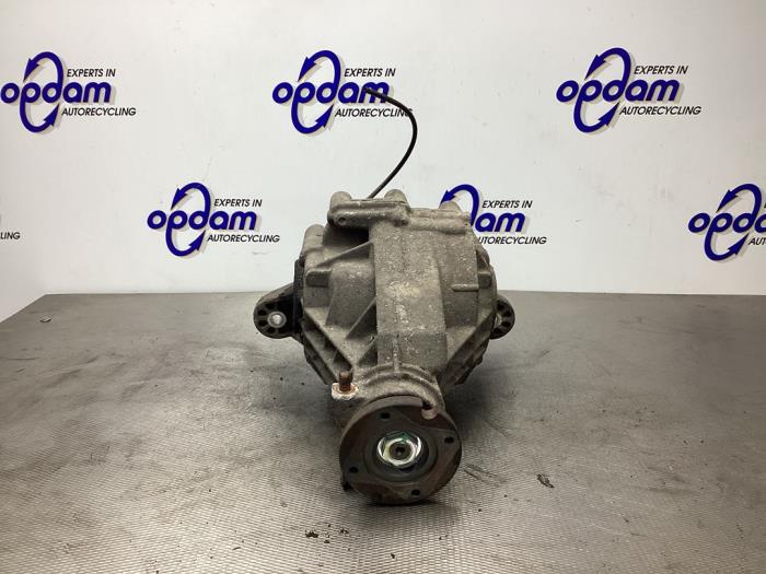 Bakre differential från en Mercedes-Benz ML I (163) 270 2.7 CDI 20V 2002