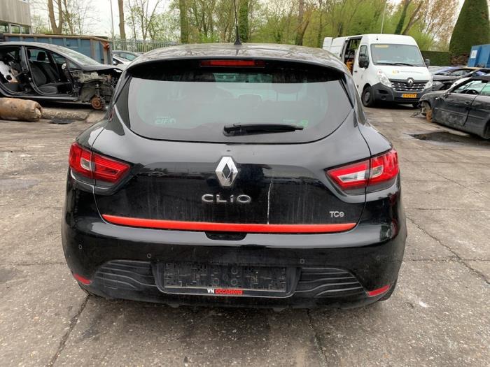 Bakre stötfångare från en Renault Clio IV (5R) 0.9 Energy TCE 90 12V 2013