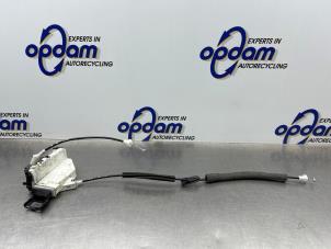 Begagnade Dörrlåsmekanism, 2-dörrars, höger Peugeot Partner (GC/GF/GG/GJ/GK) 1.6 HDI 90 16V Pris € 50,00 Marginaltabell erbjuds av Gebr Opdam B.V.