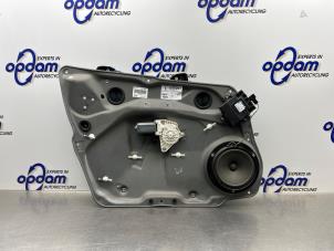 Begagnade Fönstermekanism, 4-dörrars, vänster fram Mercedes B (W245) 1.7 B-180 16V Pris € 50,00 Marginaltabell erbjuds av Gebr Opdam B.V.