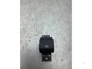 Gebruikte Schakelaar handrem Ford Transit Custom 2.0 EcoBlue 170 Prijs € 36,30 Inclusief btw aangeboden door Gebr Opdam B.V.