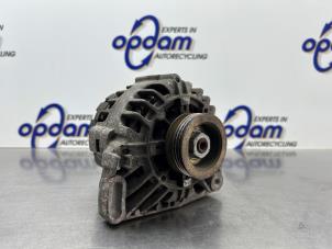 Gebruikte Dynamo Renault Clio II (BB/CB) 1.2 16V Prijs € 50,00 Margeregeling aangeboden door Gebr Opdam B.V.