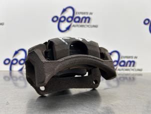 Gebruikte Remklauw (Tang) rechts-voor Ford Fiesta 6 (JA8) 1.0 SCI 12V 80 Prijs € 50,00 Margeregeling aangeboden door Gebr Opdam B.V.