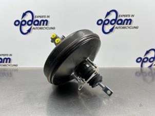 Gebruikte Rembekrachtiger Ford Fiesta 6 (JA8) 1.0 SCI 12V 80 Prijs € 75,00 Margeregeling aangeboden door Gebr Opdam B.V.