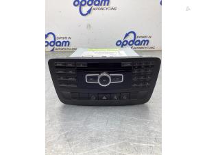 Begagnade Navigeringssystem Mercedes A (W176) 1.6 A-180 16V Pris € 175,00 Marginaltabell erbjuds av Gebr Opdam B.V.