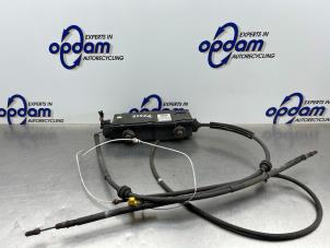 Gebruikte Handrem motor Renault Vel Satis (BJ) 3.5 V6 24V Autom. Prijs € 300,00 Margeregeling aangeboden door Gebr Opdam B.V.