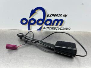 Gebruikte Veiligheidsgordel Insteek links-voor Ford Fiesta 6 (JA8) 1.0 SCI 12V 80 Prijs € 25,00 Margeregeling aangeboden door Gebr Opdam B.V.