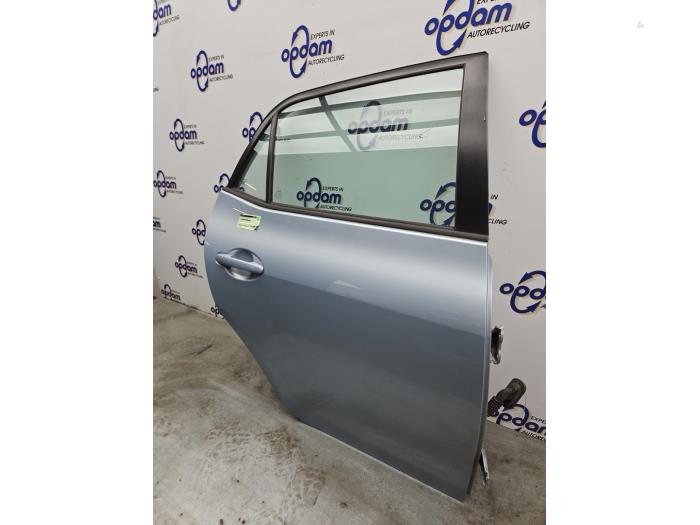 Portier 4Deurs rechts-achter van een Toyota Auris (E15) 1.6 Dual VVT-i 16V 2008