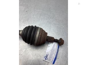 Begagnade Drivaxel, vänster fram Skoda Octavia Combi (1Z5) 1.2 TSI Pris € 50,00 Marginaltabell erbjuds av Gebr Opdam B.V.