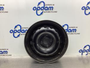 Gebruikte Velg Renault Clio III (BR/CR) Prijs € 20,00 Margeregeling aangeboden door Gebr Opdam B.V.