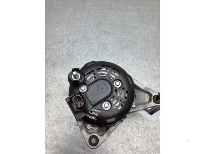 Dynamo från en Ford Focus 4 1.0 Ti-VCT EcoBoost 12V 125 2020