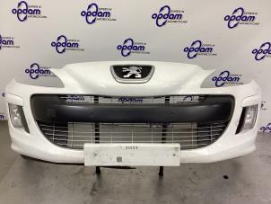 Używane Zderzak przedni Peugeot 308 (4A/C) 1.6 16V THP 150 Cena € 200,00 Procedura marży oferowane przez Gebr Opdam B.V.