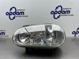 Gebruikte Koplamp links Volkswagen Golf IV (1J1) 1.6 Prijs € 25,00 Margeregeling aangeboden door Gebr Opdam B.V.