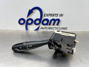 Begagnade Indikatorbrytare Daihatsu Cuore (L251/271/276) 1.0 12V DVVT Pris € 25,00 Marginaltabell erbjuds av Gebr Opdam B.V.