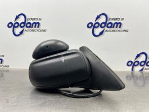 Begagnade Skärmspegel, höger Mazda Demio (DW) 1.5 16V Pris € 50,00 Marginaltabell erbjuds av Gebr Opdam B.V.