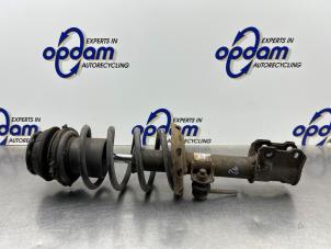 Begagnade Stötdämparstång, höger fram Opel Combo (Corsa C) 1.3 CDTI 16V Pris € 50,00 Marginaltabell erbjuds av Gebr Opdam B.V.