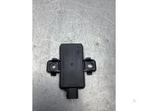 Używane Modul cisnienia opon Mercedes eVito (447.6) 41/60/66 kWh Cena € 50,00 Procedura marży oferowane przez Gebr Opdam B.V.