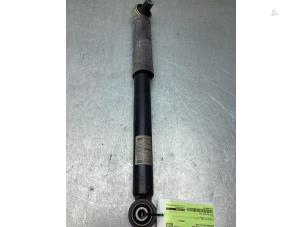 Używane Amortyzator prawy tyl Mercedes eVito (447.6) 41/60/66 kWh Cena € 50,00 Procedura marży oferowane przez Gebr Opdam B.V.