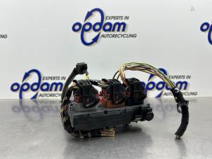 Gebruikte Zekeringkast Peugeot 1007 (KM) 1.4 Prijs € 250,00 Margeregeling aangeboden door Gebr Opdam B.V.