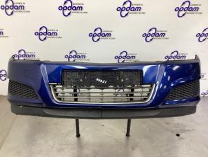 Używane Zderzak przedni Opel Astra H SW (L35) 1.6 16V Twinport Cena € 125,00 Procedura marży oferowane przez Gebr Opdam B.V.