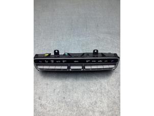 Gebruikte Kachel Bedieningspaneel Mercedes CLS (C257) 450 EQ Boost 3.0 24V 4-Matic Prijs € 125,00 Margeregeling aangeboden door Gebr Opdam B.V.