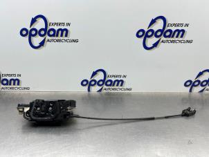 Gebruikte Deurslot Mechaniek 4Deurs links-voor Volkswagen Golf VII (AUA) 1.6 TDI BlueMotion 16V Prijs € 75,00 Margeregeling aangeboden door Gebr Opdam B.V.