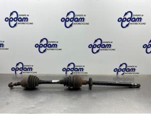 Begagnade Drivaxel, höger fram Opel Zafira (M75) 2.2 16V Direct Ecotec Pris € 60,00 Marginaltabell erbjuds av Gebr Opdam B.V.