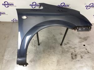 Gebruikte Spatbord rechts-voor Opel Meriva 1.6 16V Prijs € 75,00 Margeregeling aangeboden door Gebr Opdam B.V.