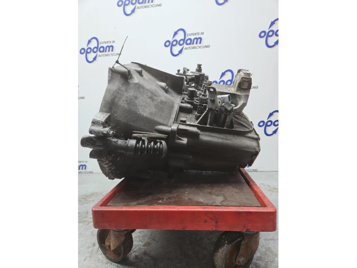 Växellåda från en Opel Combo Cargo 1.5 CDTI 130 2021