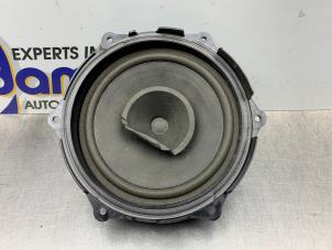 Begagnade Högtalare Seat Ibiza IV (6J5) 1.2 TDI Ecomotive Pris € 20,00 Marginaltabell erbjuds av Gebr Opdam B.V.