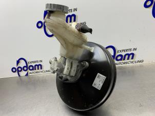 Gebruikte Rembekrachtiger Opel Agila (B) 1.2 16V Prijs € 75,00 Margeregeling aangeboden door Gebr Opdam B.V.