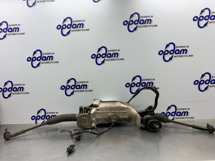 Servostyrningsbox från en Skoda Superb (3TAA) 1.4 TSI 16V 2012