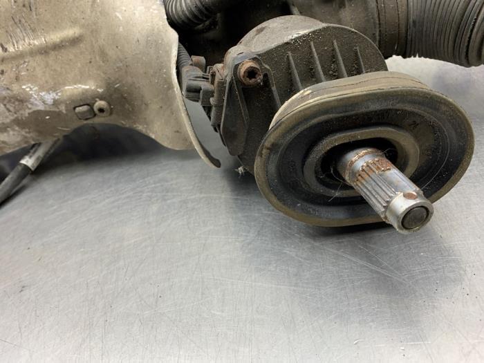 Servostyrningsbox från en Skoda Superb (3TAA) 1.4 TSI 16V 2012