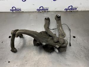 Begagnade Spindel, vänster fram BMW 5 serie (F10) 535d 24V Pris € 150,00 Marginaltabell erbjuds av Gebr Opdam B.V.