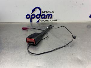 Gebruikte Veiligheidsgordel Insteek rechts-voor Ford Fiesta 6 (JA8) 1.0 EcoBoost 12V 100 Prijs € 25,00 Margeregeling aangeboden door Gebr Opdam B.V.