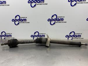 Begagnade Drivaxel, höger fram Mercedes B (W245) 1.7 B-170 16V Pris € 125,00 Marginaltabell erbjuds av Gebr Opdam B.V.