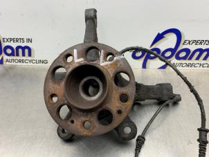 Begagnade Spindel, vänster fram Mercedes B (W245) 1.7 B-170 16V Pris € 60,00 Marginaltabell erbjuds av Gebr Opdam B.V.