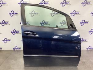 Begagnade Framdörr, 4-dörrars, höger Mercedes B (W245) 1.7 B-170 16V Pris € 150,00 Marginaltabell erbjuds av Gebr Opdam B.V.