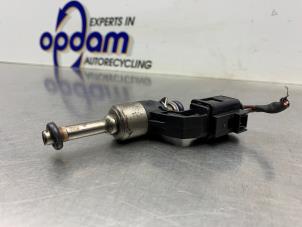 Gebruikte Injector (benzine injectie) Volkswagen Golf VI (5K1) 1.4 TSI 122 16V Prijs € 60,00 Margeregeling aangeboden door Gebr Opdam B.V.